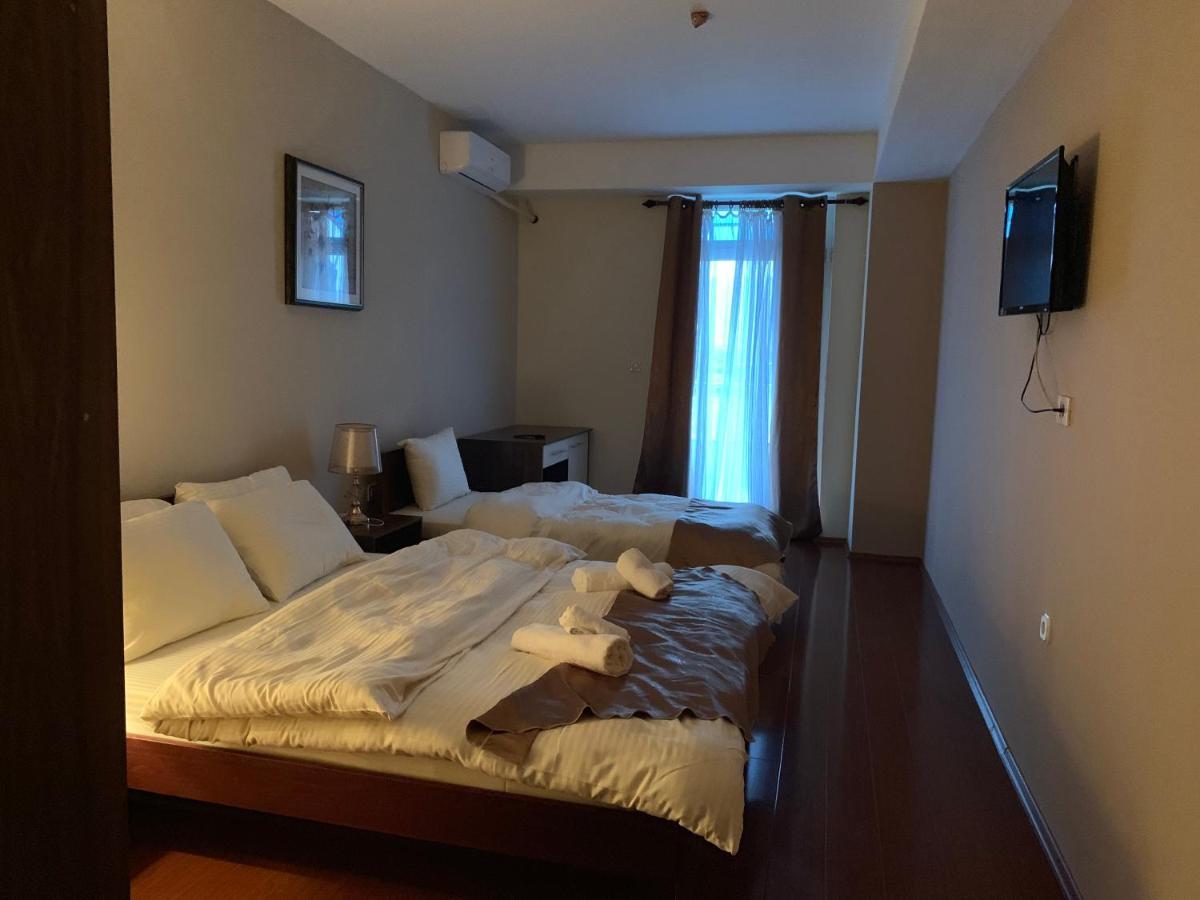 Hotel Prestige สตรูกา ภายนอก รูปภาพ