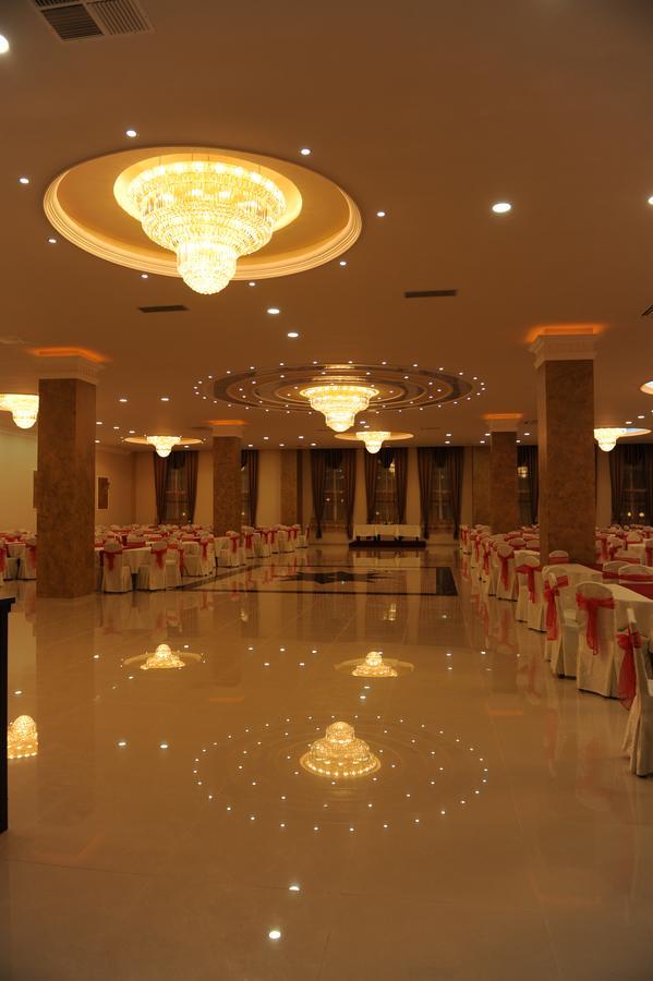 Hotel Prestige สตรูกา ภายนอก รูปภาพ