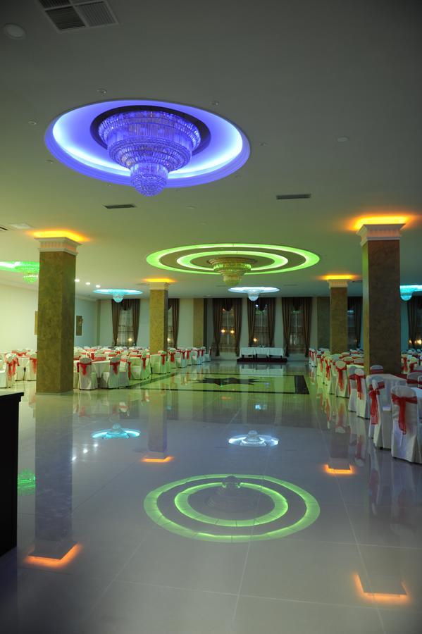 Hotel Prestige สตรูกา ภายนอก รูปภาพ