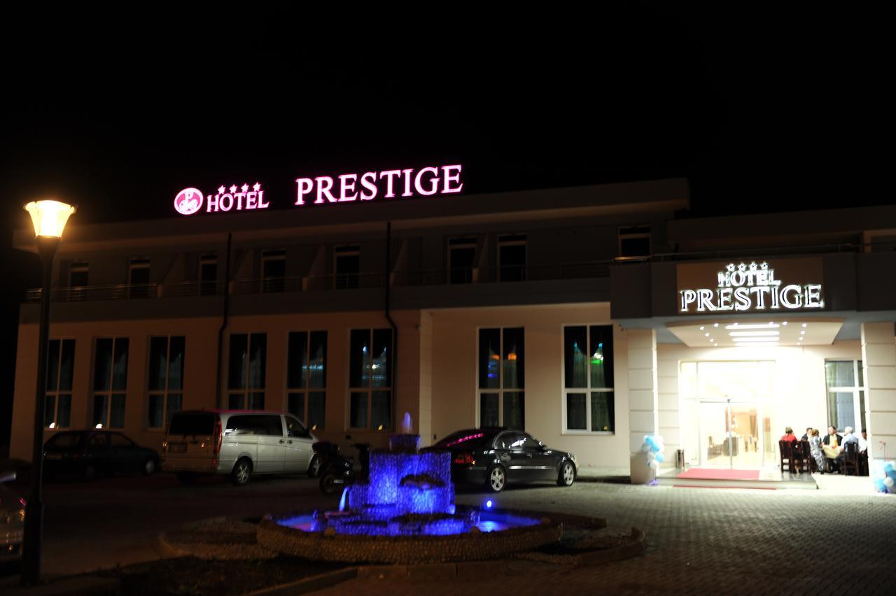 Hotel Prestige สตรูกา ภายนอก รูปภาพ
